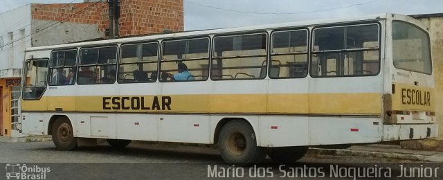 Escolares 8047 na cidade de Piritiba, Bahia, Brasil, por Mario dos Santos Nogueira Junior. ID da foto: 4117327.