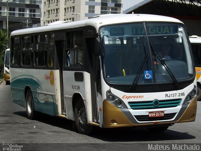 Expresso Mangaratiba RJ 137.286 na cidade de Itaguaí, Rio de Janeiro, Brasil, por Mateus Machado. Número da foto: #4120015.