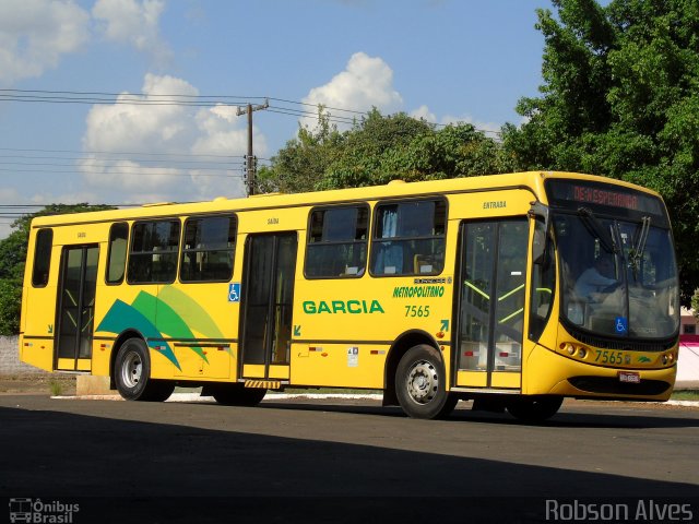 Viação Garcia 7565 na cidade de Paranavaí, Paraná, Brasil, por Robson Alves. Número da foto: #4123266.