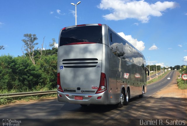 Mercedes-Benz 0117 na cidade de Goiânia, Goiás, Brasil, por Daniel Rocha dos Santos. ID da foto: 4123155.