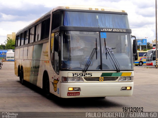 Empresa Gontijo de Transportes 15925 na cidade de Goiânia, Goiás, Brasil, por Paulo Roberto de Morais Amorim. ID da foto: 4128551.