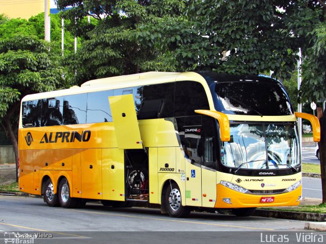 Alprino Tur 700000 na cidade de Belo Horizonte, Minas Gerais, Brasil, por Lucas Vieira. Número da foto: #4129966.