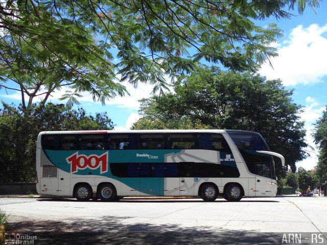 Auto Viação 1001  na cidade de São Paulo, São Paulo, Brasil, por Alexandre Rodrigo. ID da foto: 4134628.