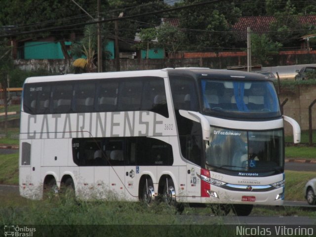 Auto Viação Catarinense 3602 na cidade de Foz do Iguaçu, Paraná, Brasil, por Nícolas Vitorino Lopes. Número da foto: #4099748.