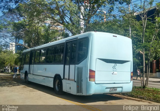 Ônibus Particulares 0646 na cidade de Porto Alegre, Rio Grande do Sul, Brasil, por Felipe  Brignol. Número da foto: #4136498.