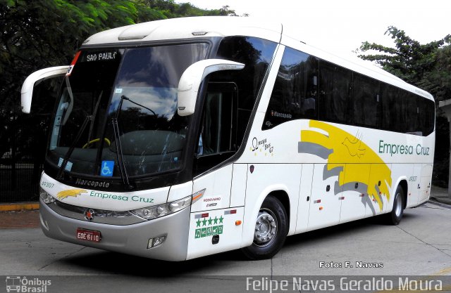 Empresa Cruz 49307 na cidade de São Paulo, São Paulo, Brasil, por Felipe Navas Geraldo Moura . Número da foto: #4137805.