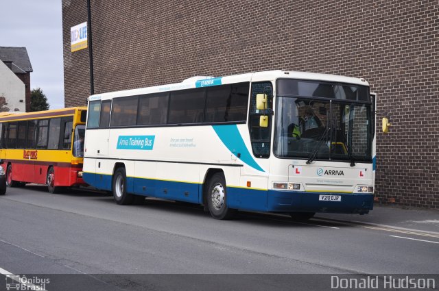 Arriva 9991 na cidade de Middlesbrough, North Yorkshire, Inglaterra, por Donald Hudson. ID da foto: 4146976.