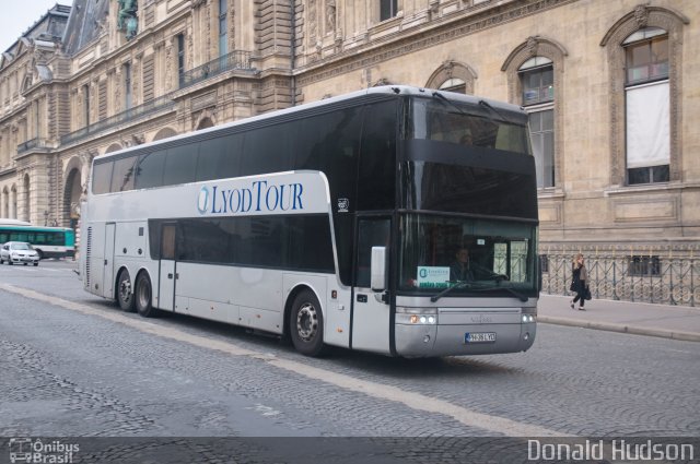 Lyod Tour PH 36LYD na cidade de Paris, Île-de-France, França, por Donald Hudson. Número da foto: #4147018.