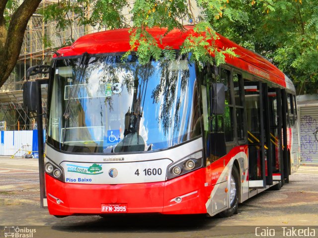 Himalaia Transportes > Ambiental Transportes Urbanos 4 1600 na cidade de São Paulo, São Paulo, Brasil, por Caio  Takeda. Número da foto: #4147555.