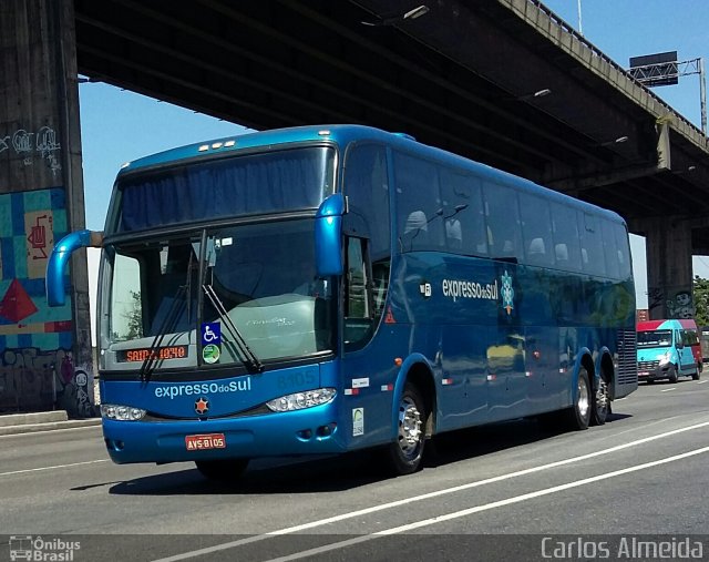 Expresso do Sul 8105 na cidade de Rio de Janeiro, Rio de Janeiro, Brasil, por Carlos Almeida. ID da foto: 4150827.