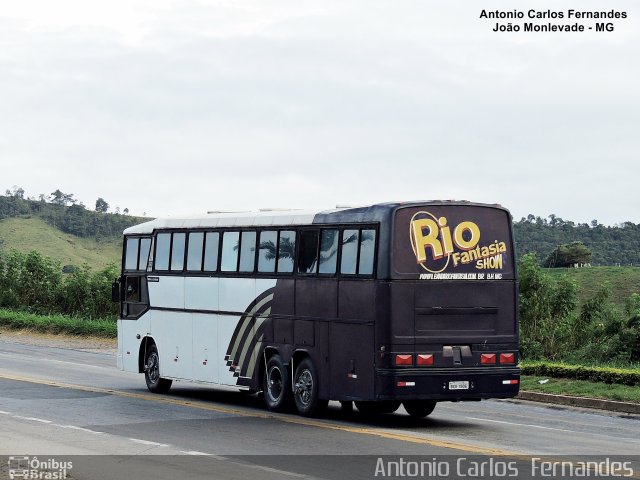 Banda Rio Fantasia Show 1506 na cidade de João Monlevade, Minas Gerais, Brasil, por Antonio Carlos Fernandes. Número da foto: #4154016.