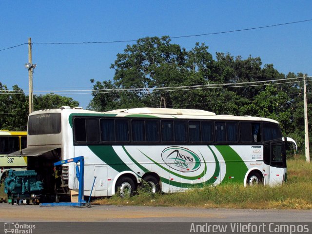 Alicinha Turismo 600 na cidade de Pirapora, Minas Gerais, Brasil, por Andrew Campos. Número da foto: #4154603.