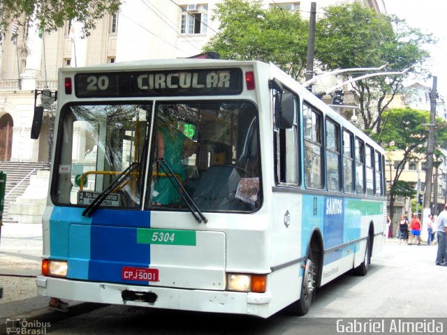 Viação Piracicabana Santos 5304 na cidade de Santos, São Paulo, Brasil, por Gabriel Almeida. Número da foto: #4102724.