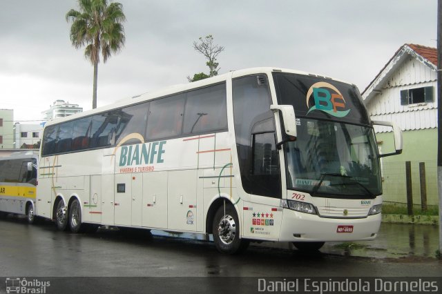 Bianfe Transportes e Turismo 702 na cidade de Tramandaí, Rio Grande do Sul, Brasil, por Daniel Espindola Dorneles. ID da foto: 4108522.