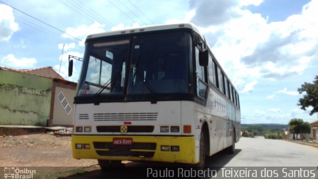 Expresso Montalvânia 397 na cidade de Montalvânia, Minas Gerais, Brasil, por Paulo Roberto Teixeira dos Santos. Número da foto: #4110486.