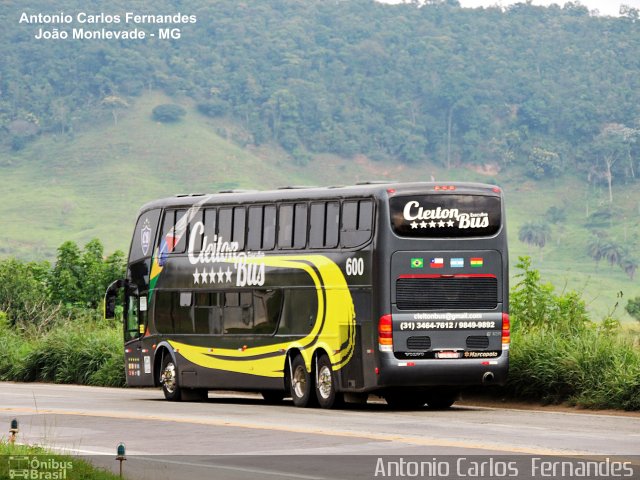 Cleiton Bus Executive 600 na cidade de João Monlevade, Minas Gerais, Brasil, por Antonio Carlos Fernandes. ID da foto: 4111585.