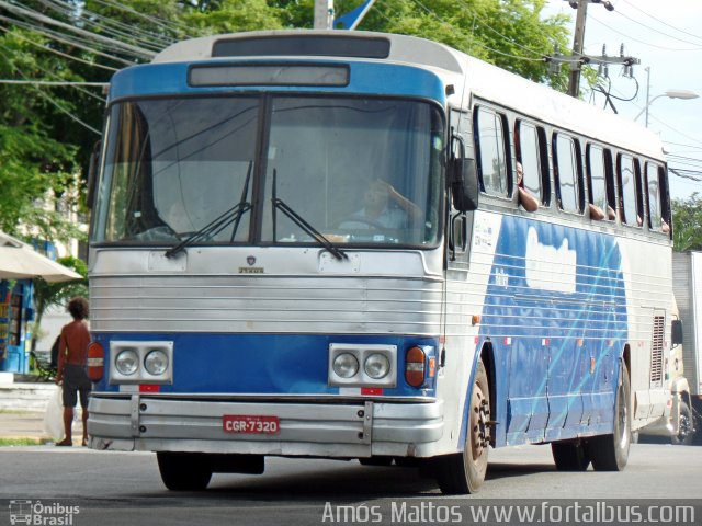 Ônibus Particulares 7320 na cidade de Fortaleza, Ceará, Brasil, por Amós  Mattos. Número da foto: #4160008.