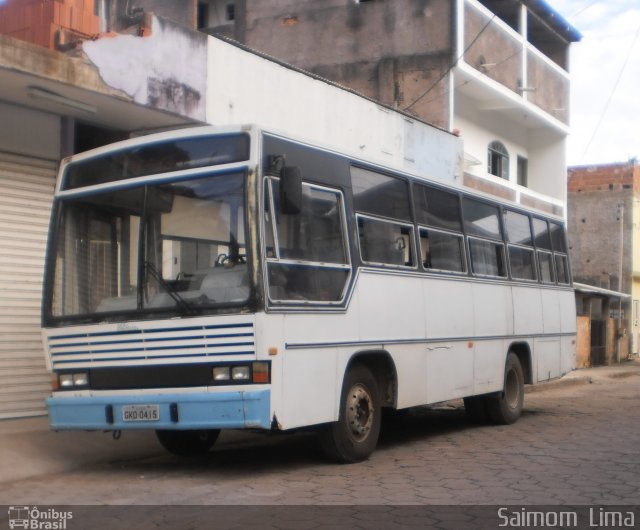 Ônibus Particulares 0415 na cidade de Iúna, Espírito Santo, Brasil, por Saimom  Lima. ID da foto: 4160999.