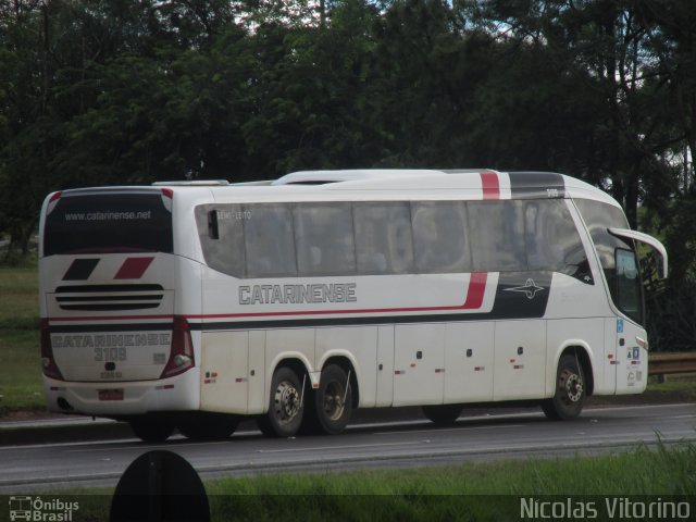 Auto Viação Catarinense 3109 na cidade de Foz do Iguaçu, Paraná, Brasil, por Nícolas Vitorino Lopes. Número da foto: #4186437.