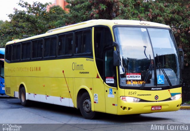 Viação Itapemirim 8549 na cidade de São Paulo, São Paulo, Brasil, por Almir Correia. Número da foto: #4189569.