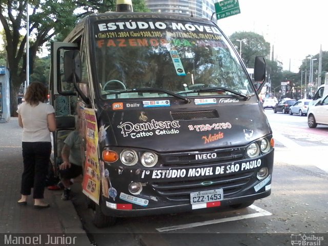 Ônibus Particulares Pantera Tatoo Estudio na cidade de São Paulo, São Paulo, Brasil, por Manoel Junior. ID da foto: 4190437.