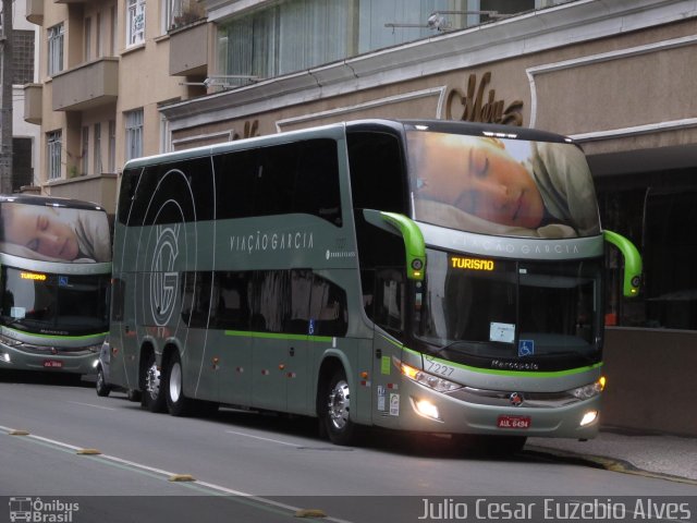 Viação Garcia 7227 na cidade de Curitiba, Paraná, Brasil, por Julio Cesar Euzebio Alves. ID da foto: 4163171.