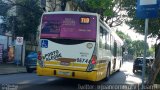 Companhia Carris Porto-Alegrense 0674 na cidade de Porto Alegre, Rio Grande do Sul, Brasil, por Juan Romero. Número da foto: #4163122.