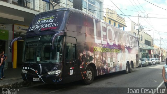 Léo Nascimento 143 na cidade de Oliveira, Minas Gerais, Brasil, por João César Luz. Número da foto: #4202829.