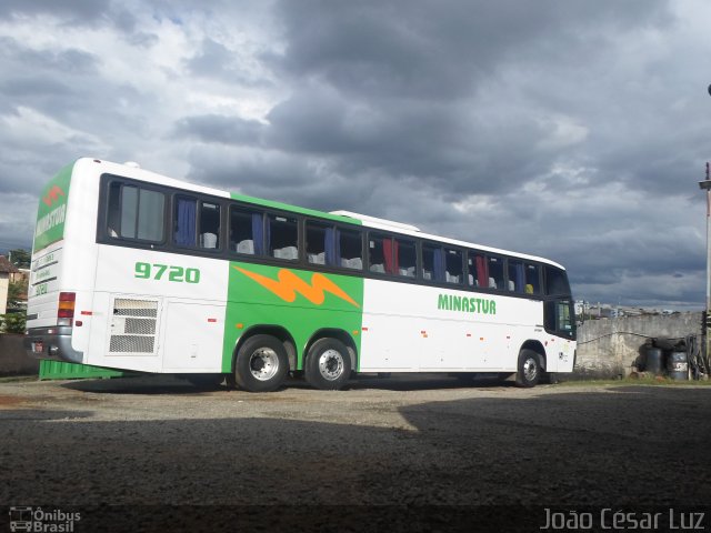 MinasSul - Minastur - Viação Minas Tour 9720 na cidade de Oliveira, Minas Gerais, Brasil, por João César Luz. Número da foto: #4209958.