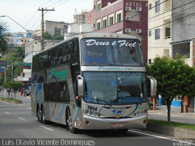 Pegasus Tur Turismo 7014 na cidade de Aparecida, São Paulo, Brasil, por Luis Otávio Vicente Domingues. ID da foto: 4215403.