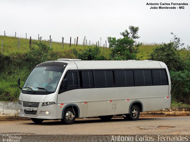 Ônibus Particulares 9881 na cidade de João Monlevade, Minas Gerais, Brasil, por Antonio Carlos Fernandes. Número da foto: #4217348.