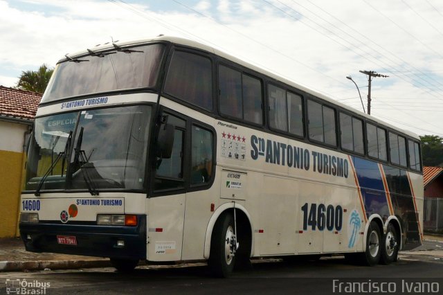 Santo Antônio Turismo 14600 na cidade de Garça, São Paulo, Brasil, por Francisco Ivano. Número da foto: #4219596.