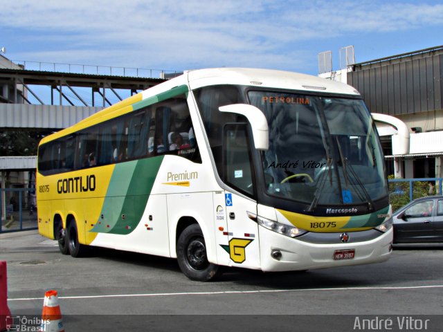 Empresa Gontijo de Transportes 18075 na cidade de Rio de Janeiro, Rio de Janeiro, Brasil, por André Vitor  Silva dos Santos. Número da foto: #4221554.