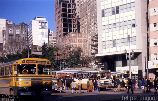 Bianchi Transportes Coletivos Ltda 46 na cidade de Porto Alegre, Rio Grande do Sul, Brasil, por Felipe  Brignol. Número da foto: #4220478.