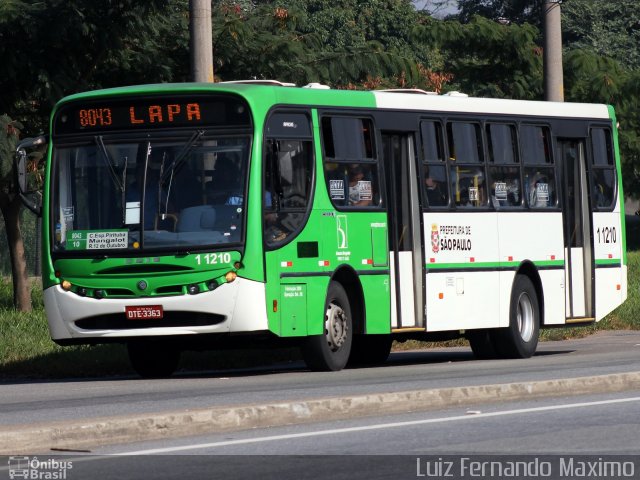 Viação Santa Brígida 1 1210 na cidade de São Paulo, São Paulo, Brasil, por Luiz Fernando Maximo. ID da foto: 4165928.