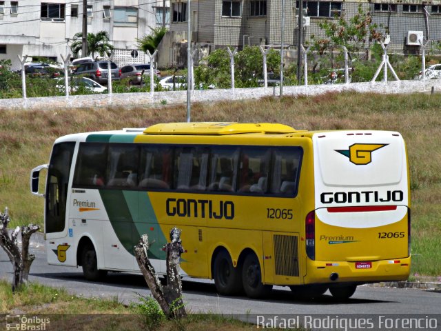 Empresa Gontijo de Transportes 12065 na cidade de Aracaju, Sergipe, Brasil, por Rafael Rodrigues Forencio. ID da foto: 4170868.