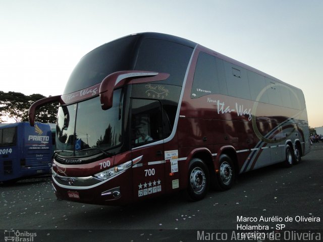 Nova Ita-Wag Transportes 700 na cidade de Holambra, São Paulo, Brasil, por Marco Aurélio de Oliveira. ID da foto: 4175033.