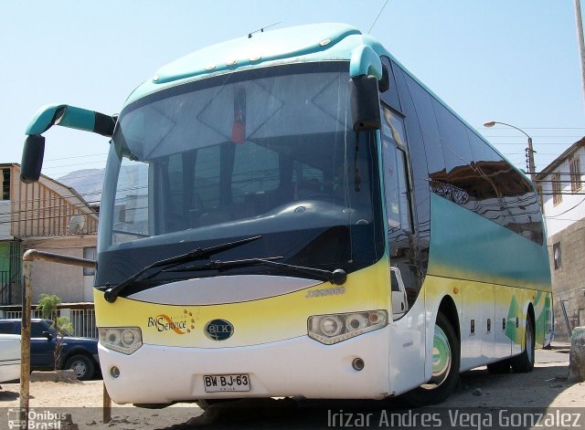 Bus Service 000 na cidade de , por Irizar Andres Vega Gonzalez. ID da foto: 4176856.