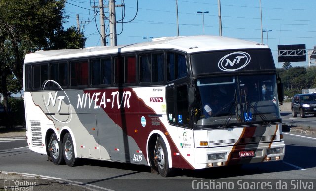 Nivea Tur Viagens e Turismo 2005 na cidade de São Paulo, São Paulo, Brasil, por Cristiano Soares da Silva. Número da foto: #4253761.