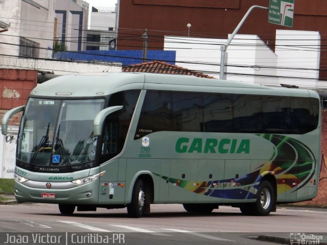 Viação Garcia 7797 na cidade de Curitiba, Paraná, Brasil, por João Victor. Número da foto: #4256507.