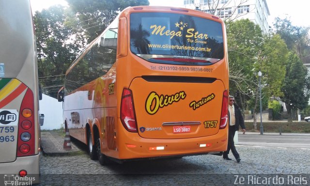 Oliver Turismo 1757 na cidade de Petrópolis, Rio de Janeiro, Brasil, por Zé Ricardo Reis. Número da foto: #4258103.