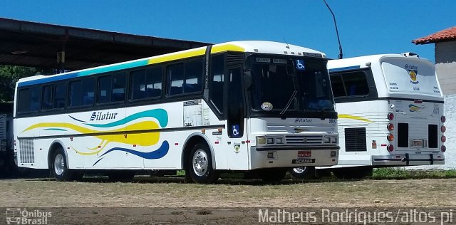 Silotur Turismo 9002 na cidade de Altos, Piauí, Brasil, por Francisco Matheus Rodrigues Martins . Número da foto: #4259639.