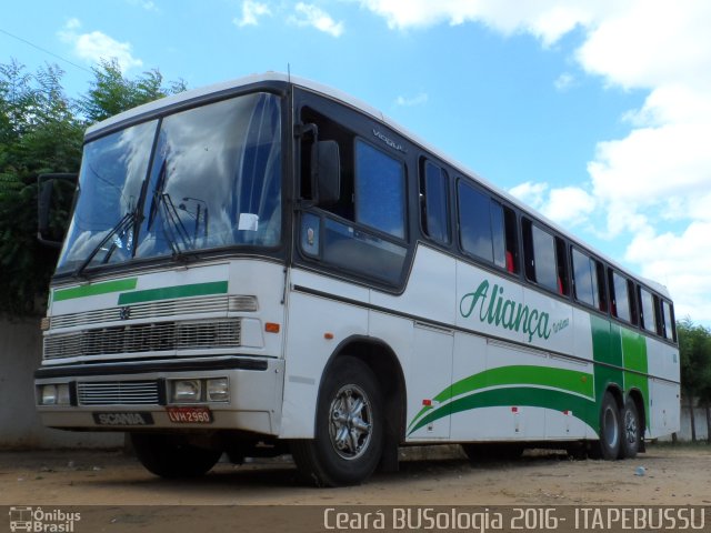 Aliança Tur 600 na cidade de Canindé, Ceará, Brasil, por Antonio Roberto Alves da Silva. Número da foto: #4264635.