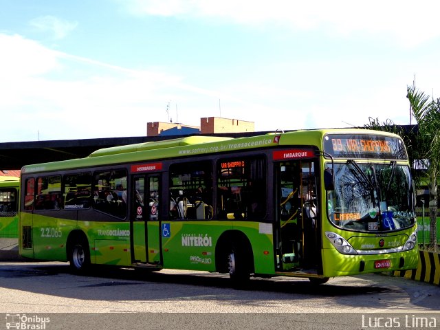 Santo Antônio Transportes Niterói 2.2.065 na cidade de Niterói, Rio de Janeiro, Brasil, por Lucas Lima. Número da foto: #4265123.