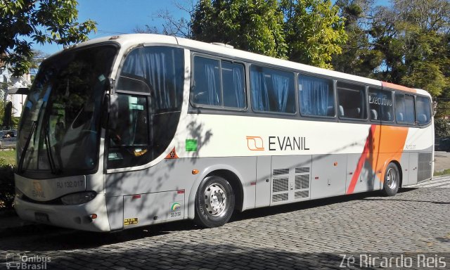 Evanil Transportes e Turismo RJ 132.017 na cidade de Petrópolis, Rio de Janeiro, Brasil, por Zé Ricardo Reis. Número da foto: #4264216.