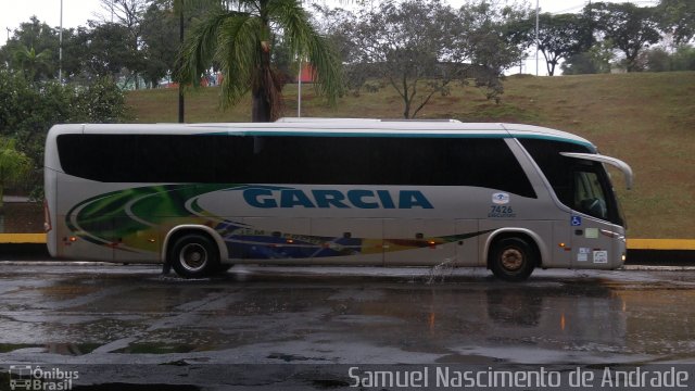 Viação Garcia 7426 na cidade de Londrina, Paraná, Brasil, por Samuel Nascimento de Andrade. Número da foto: #4278087.