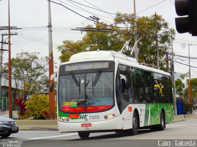 Metra - Sistema Metropolitano de Transporte 7203 na cidade de São Bernardo do Campo, São Paulo, Brasil, por Caio  Takeda. ID da foto: 4281795.