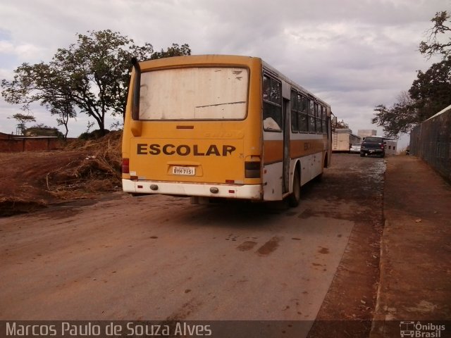 Escolares 7151 na cidade de Divinópolis, Minas Gerais, Brasil, por Marcos Paulo de Souza Alves. ID da foto: 4233619.