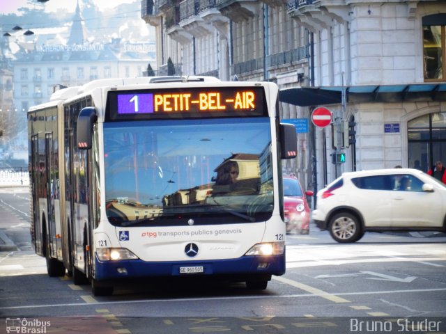 TPG - Transports Publics Genevois 121 na cidade de , por Bruno   Studer. ID da foto: 4289548.