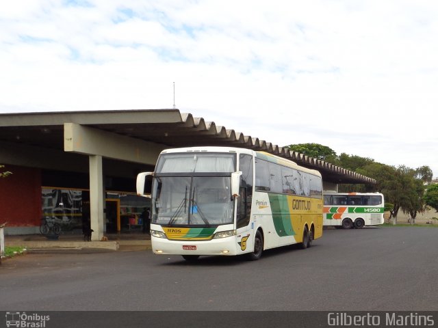 Empresa Gontijo de Transportes 11705 na cidade de Araxá, Minas Gerais, Brasil, por Gilberto Martins. ID da foto: 4237311.